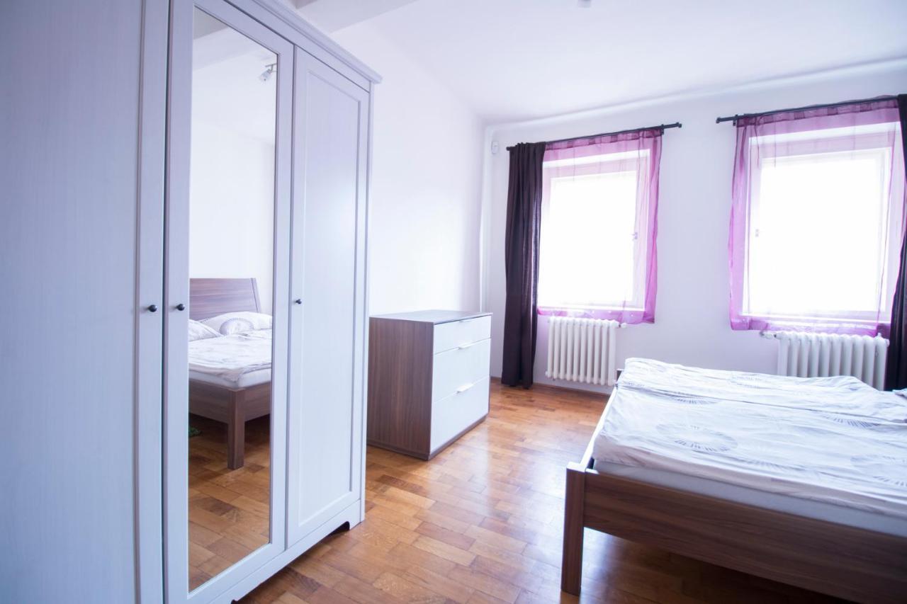Apartments Old Town Square 27 Прага Екстер'єр фото