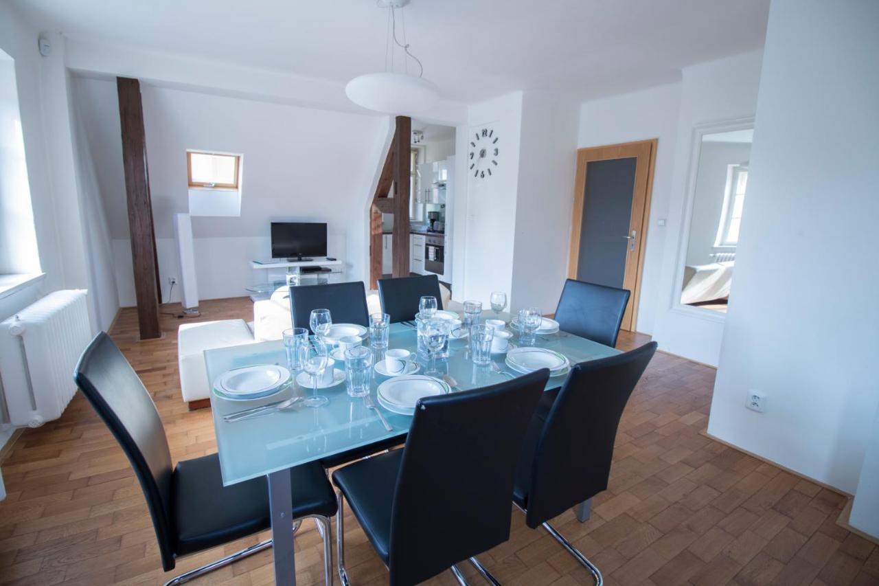 Apartments Old Town Square 27 Прага Екстер'єр фото