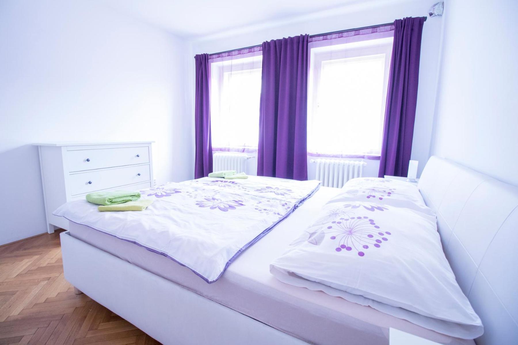 Apartments Old Town Square 27 Прага Екстер'єр фото