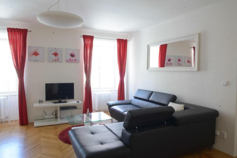 Apartments Old Town Square 27 Прага Номер фото