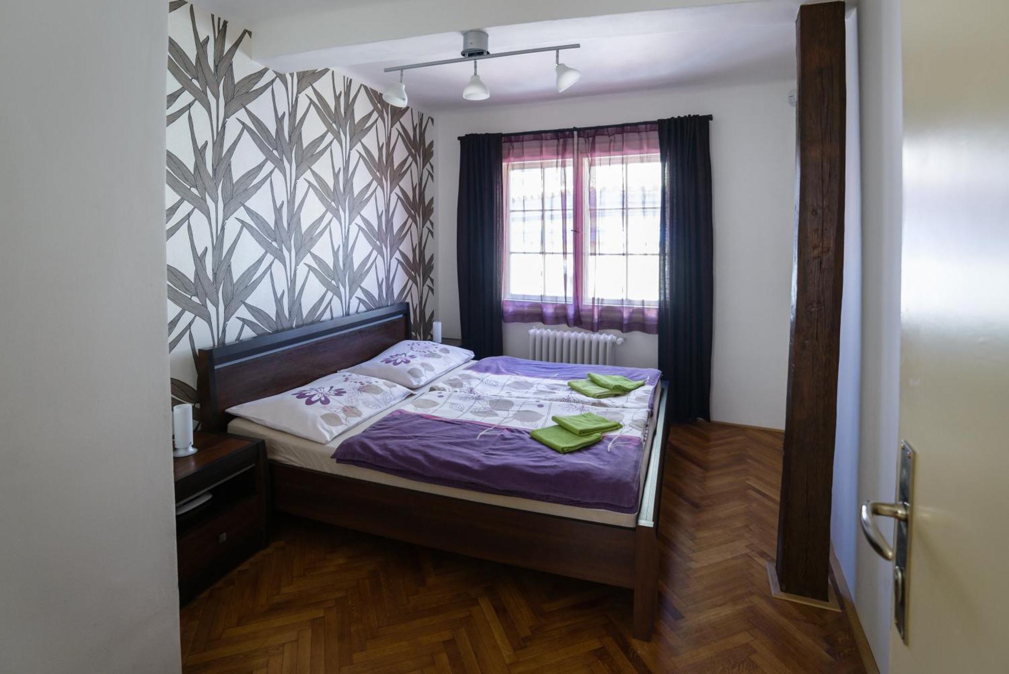 Apartments Old Town Square 27 Прага Номер фото